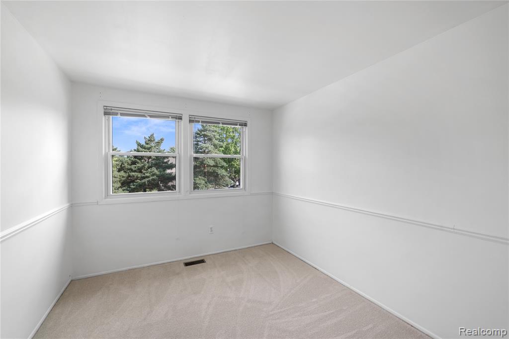 1747 Brentwood Drive, 305, Troy, MI 48098 — Photo 19