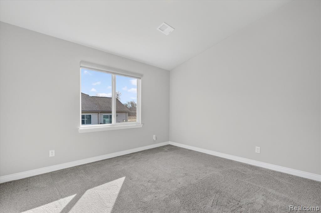 31005 Gregory Street, Grand Blanc, MI 48439 — Photo 25