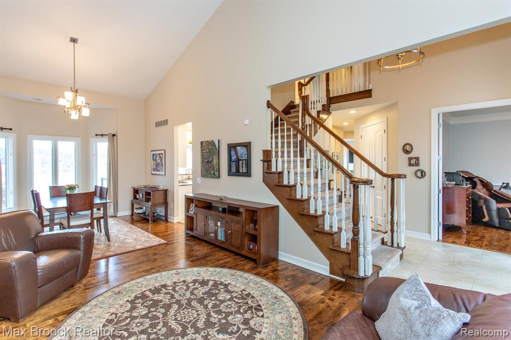 7080 Colony Drive, West Bloomfield, MI 48323 — Photo 8