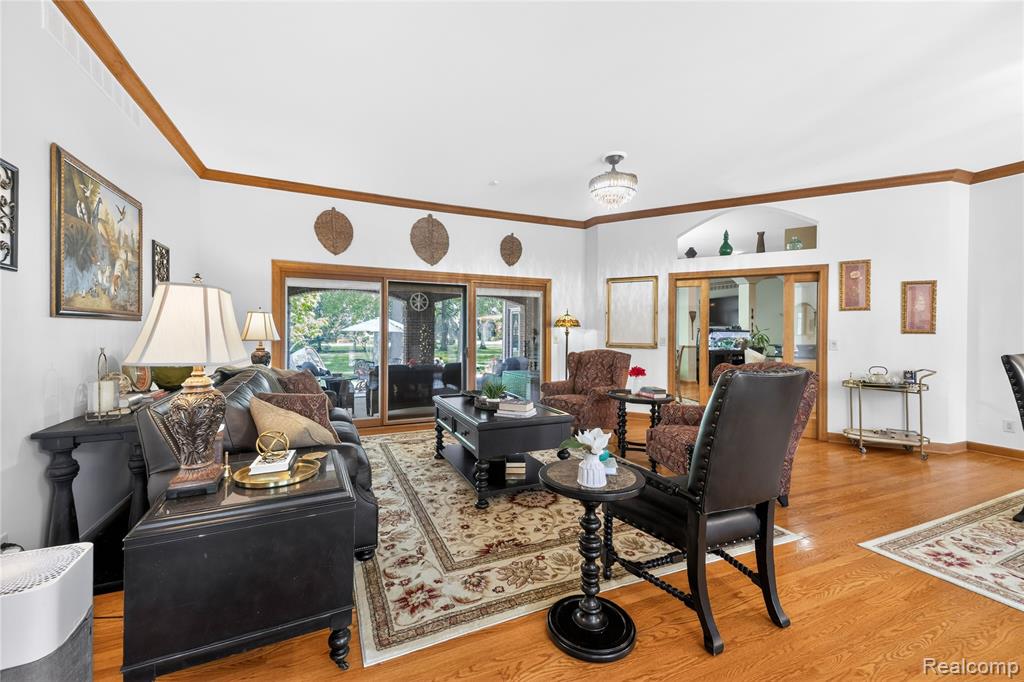 8454 Grays Drive, Grosse Ile, MI 48138 — Photo 6