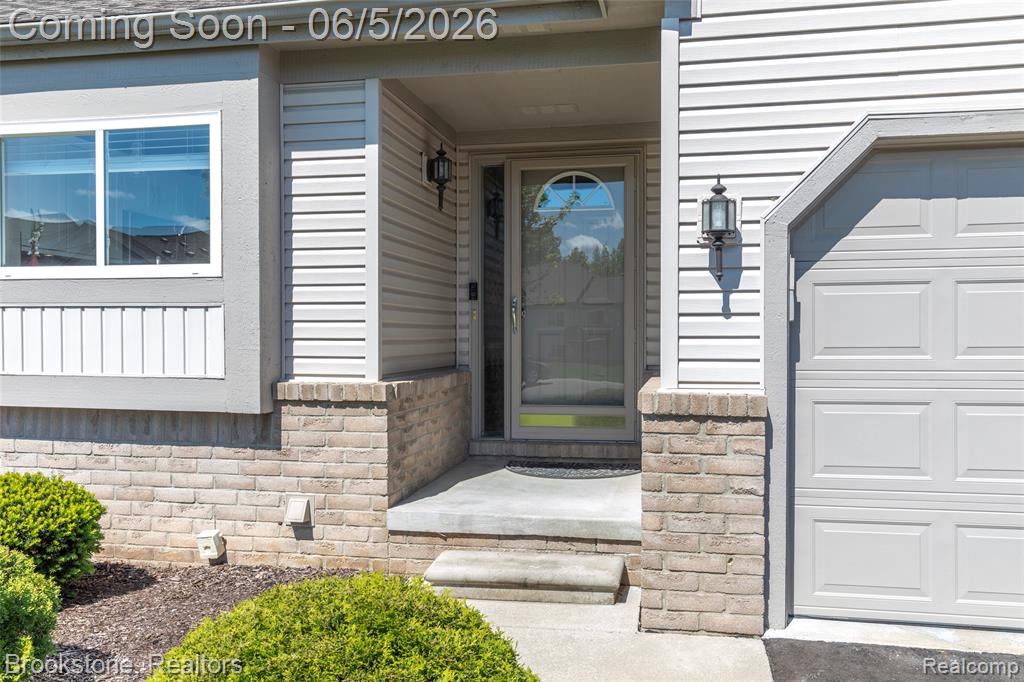 30008 GREGORY, Grand Blanc, MI 48439 — Photo 8