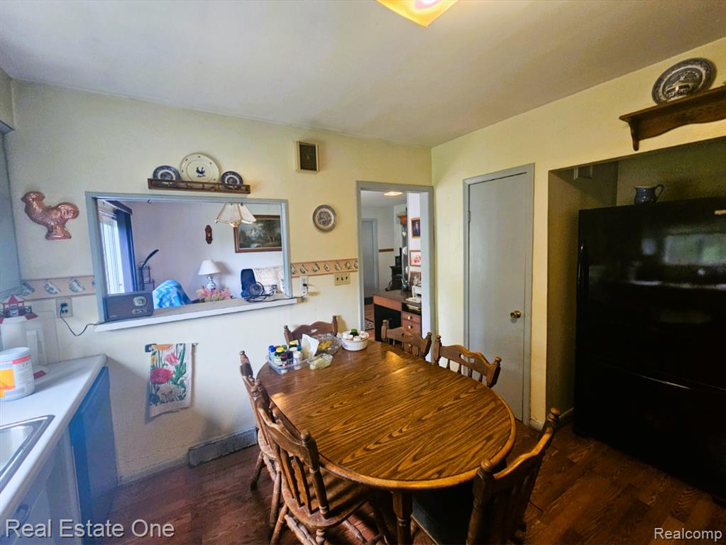4415 Welland Drive, West Bloomfield, MI 48323 — Photo 10