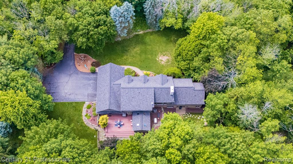 9200 Fox Hollow Road, Clarkston, MI 48348 — Photo 43