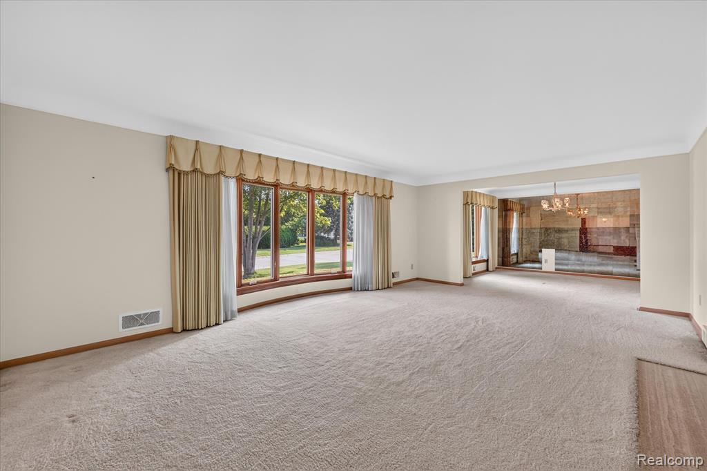 3 Shorecrest Circle, Grosse Pointe, MI 48236 — Photo 8