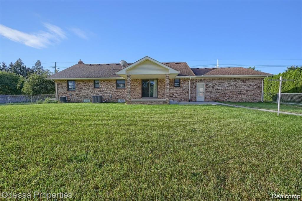 16185 24 MILE Road, Macomb, MI 48042 — Photo 29