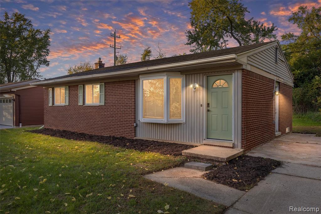 619 Skydale Drive