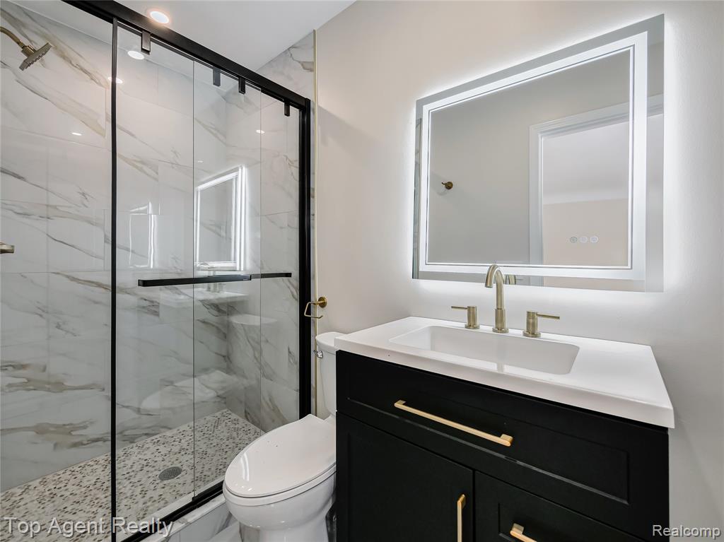 20580 21 Mile Road, Macomb, MI 48044 — Photo 15