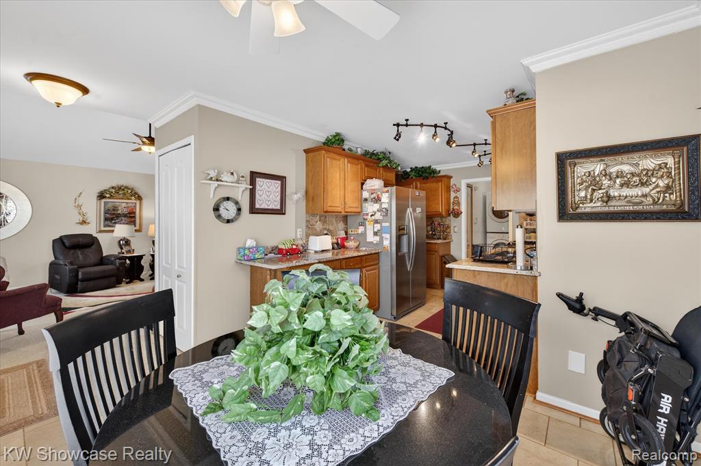 802 Red Maple Lane, Wixom, MI 48393 — Photo 17