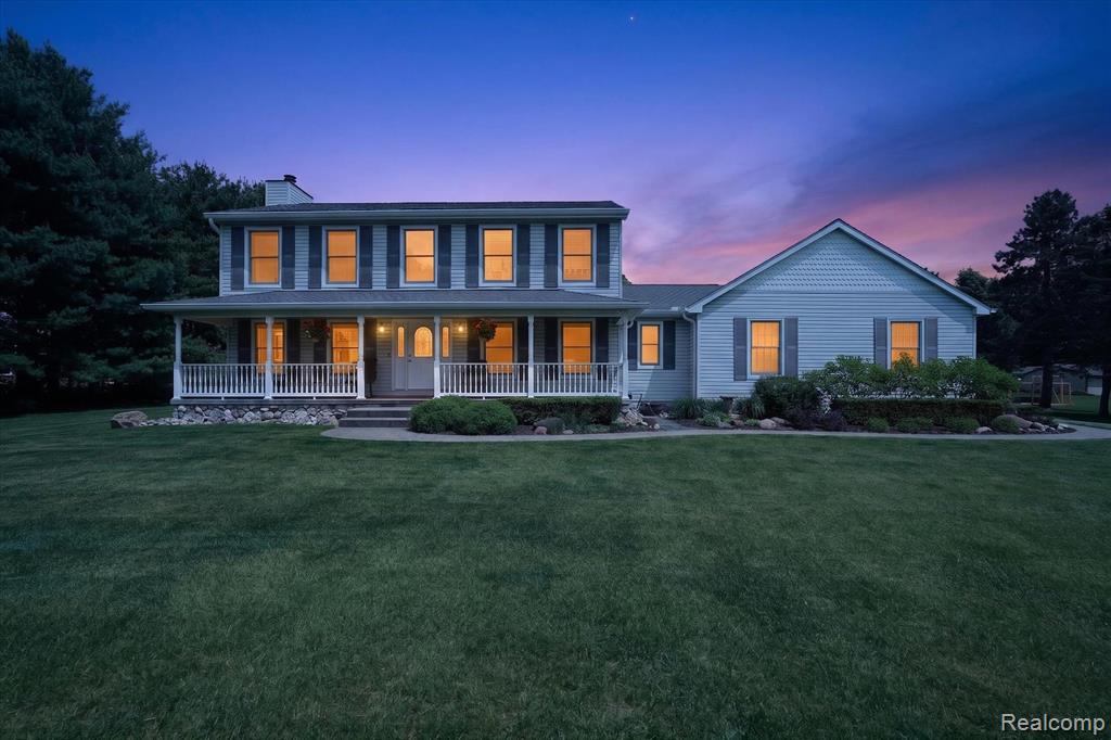 2724 Ore Valley Drive, Hartland, MI 48353 — Photo 2