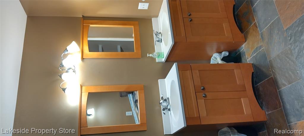 53 Englewood Street, Mount Clemens, MI 48043 — Photo 19