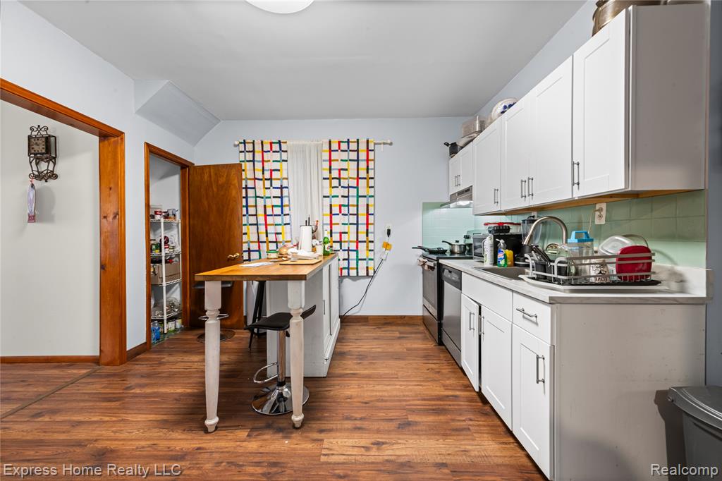 3321 Holbrook Street, Hamtramck, MI 48212 — Photo 18