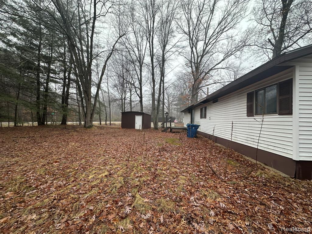 991 W Maplecrest Drive, Sanford, MI 48657 — Photo 6