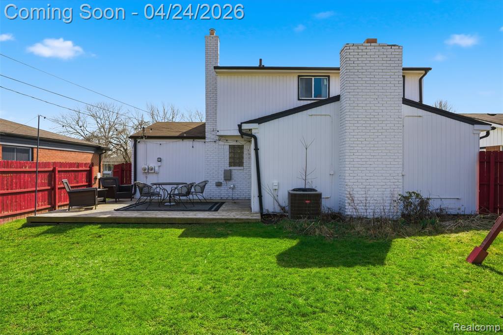 14820 Talbot Street, Oak Park, MI 48237 — Photo 29