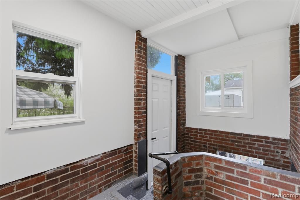 18001 Elizabeth Street, Roseville, MI 48066 — Photo 25