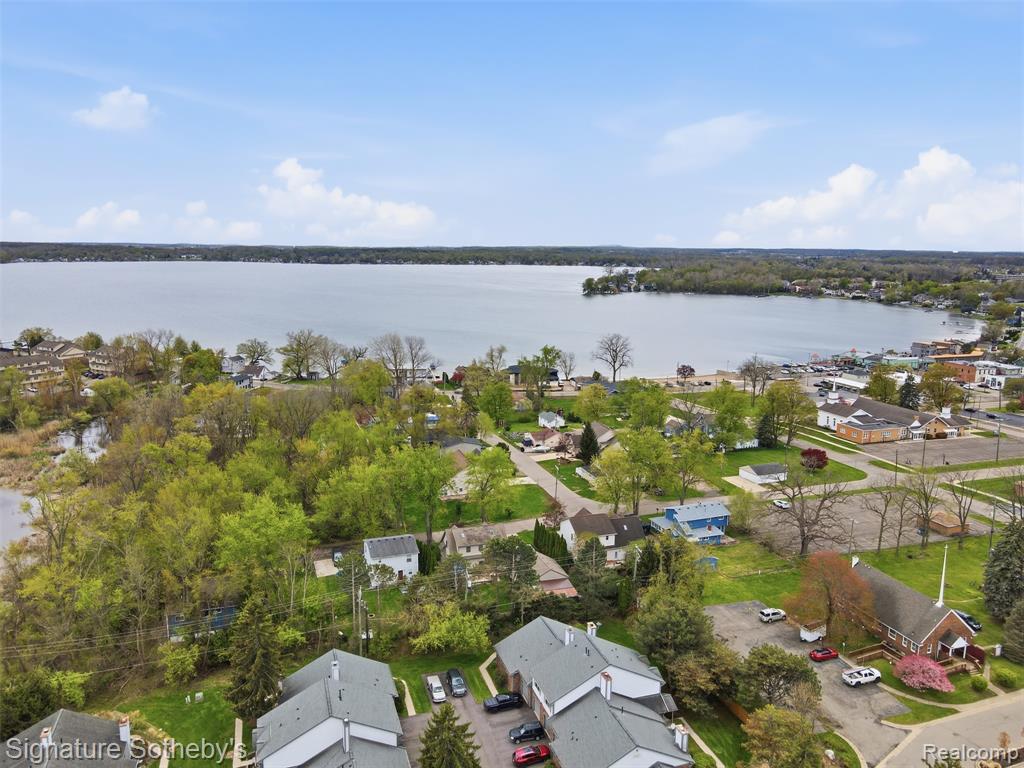452 Nicolet Street, 6, Walled Lake, MI 48390 — Photo 22