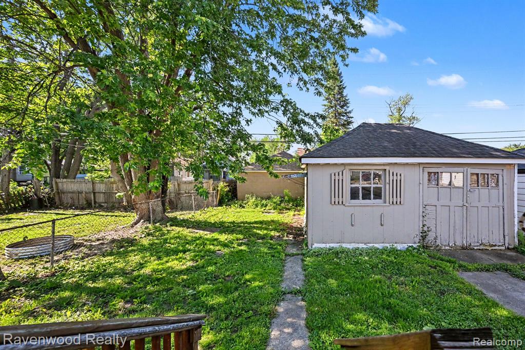 7528 Hudson Avenue, Warren, MI 48091 — Photo 29