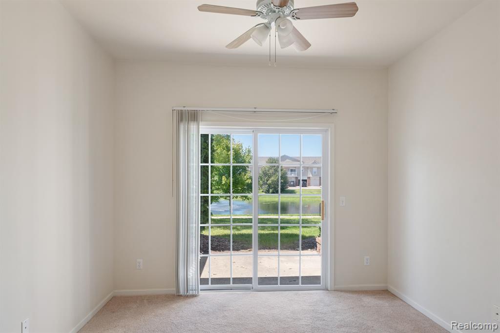 14105 ADDINGTON Drive, Commerce Twp, MI 48390 — Photo 20