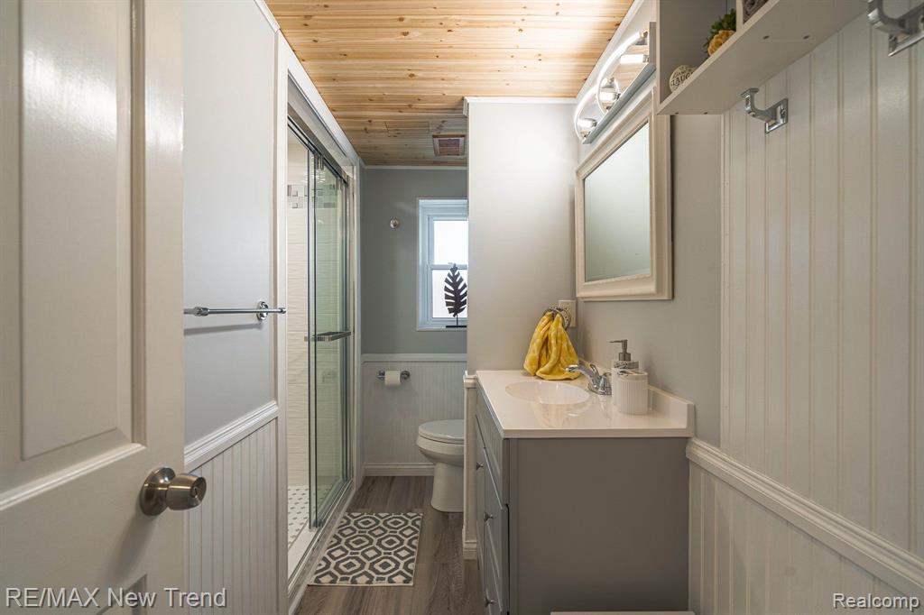 6768 HATCHERY Road, Waterford, MI 48327 — Photo 53