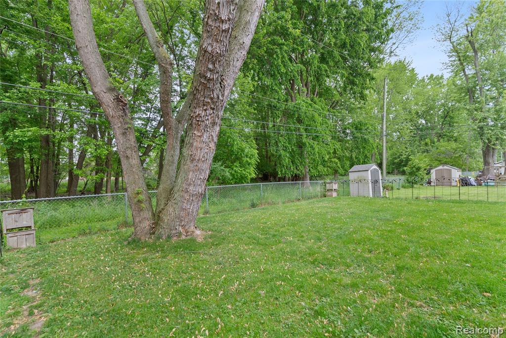 39650 Macomber Street, Harrison Township, MI — Photo 34
