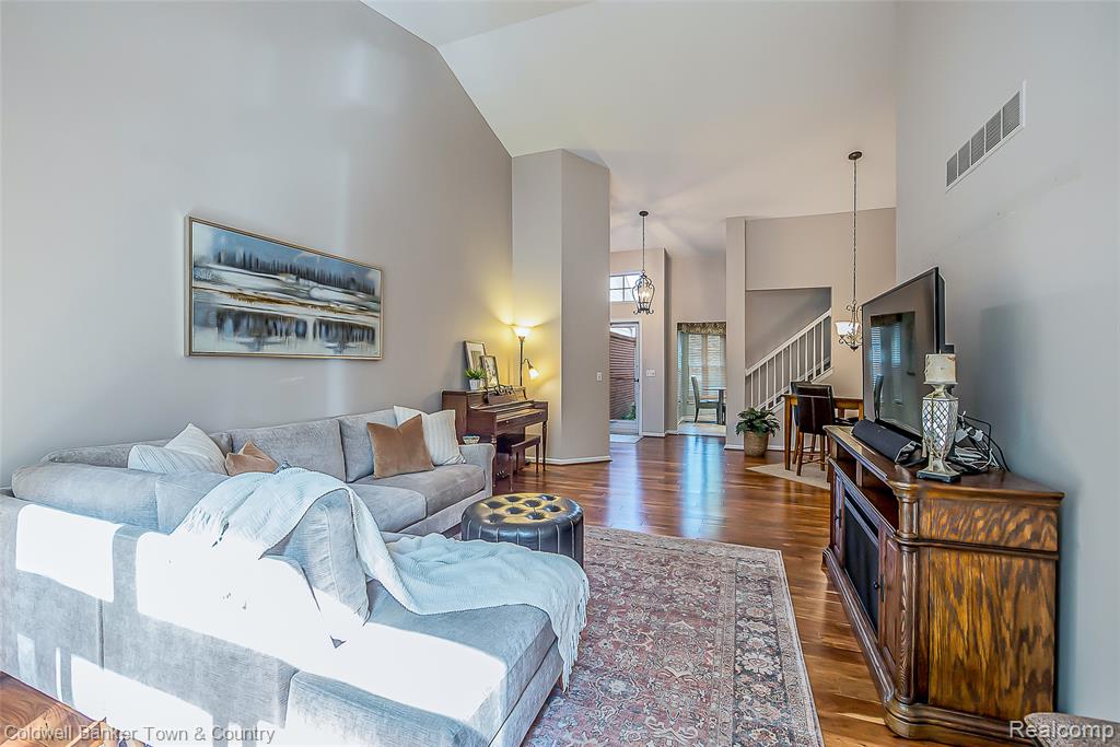 642 Chestnut Drive, Wixom, MI 48393 — Photo 13
