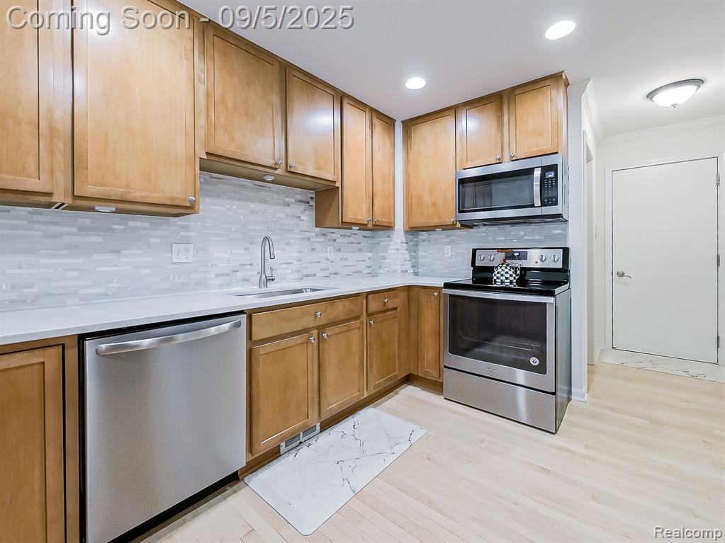 617 Macwilliams Lane, Royal Oak, MI 48067 — Photo 10