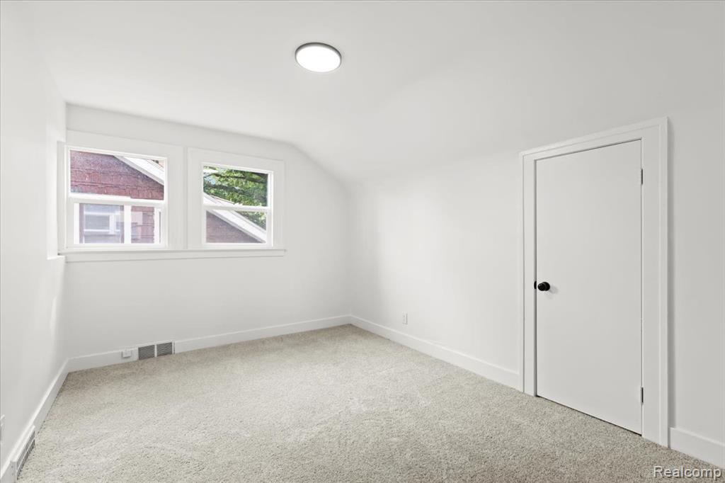 5307 Three Mile Drive, Detroit, MI 48224 — Photo 26