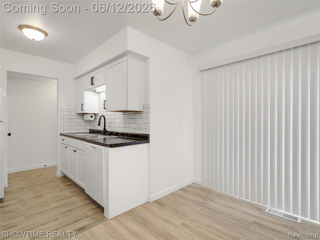 20120 Brian Court, Clinton Twp, MI 48035 — Photo 7