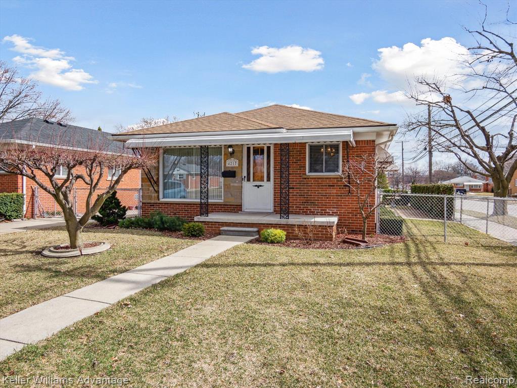 4217 MCKINLEY Street, Dearborn Heights, MI 48125 — Photo 3