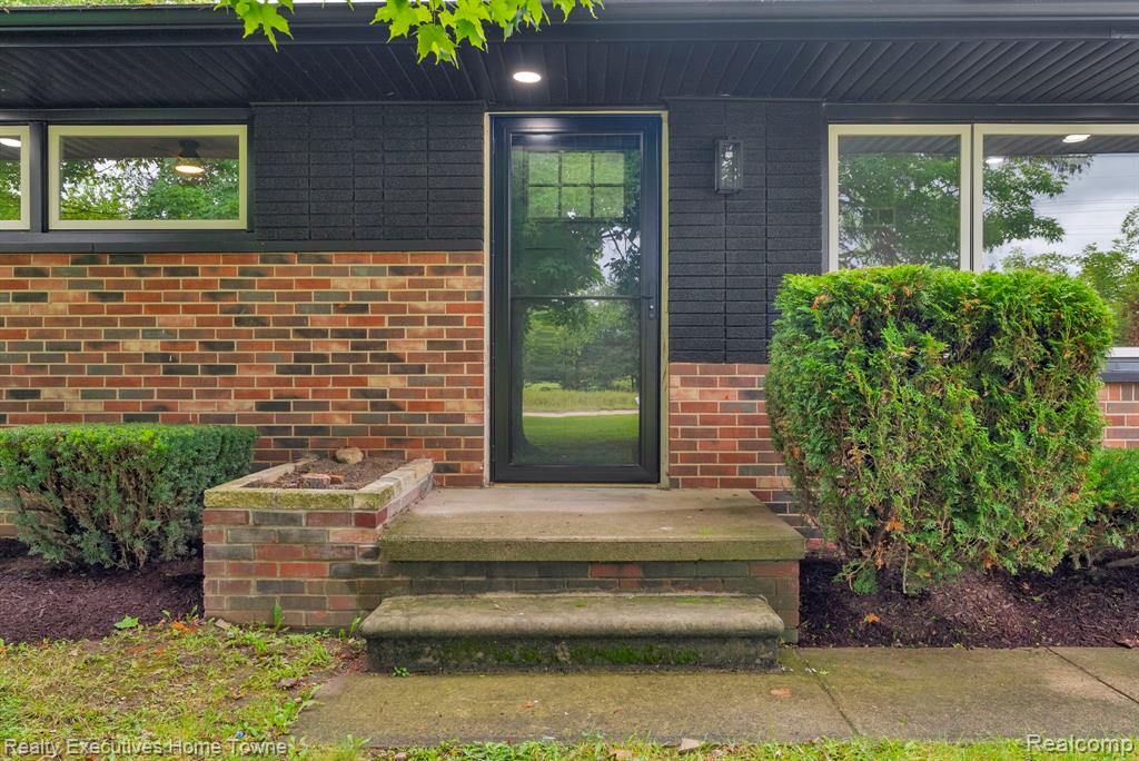 10990 Smiths Creek Road, Memphis, MI — Photo 40