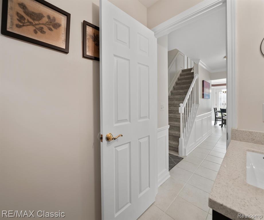 45597 HOLMES Drive, Canton, MI 48187 — Photo 28