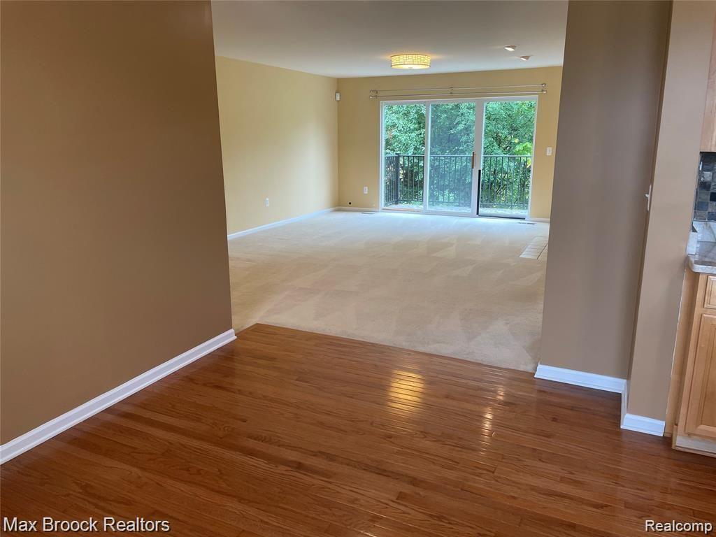 754 SANDALWOOD Drive, Troy, MI 48085 — Photo 15