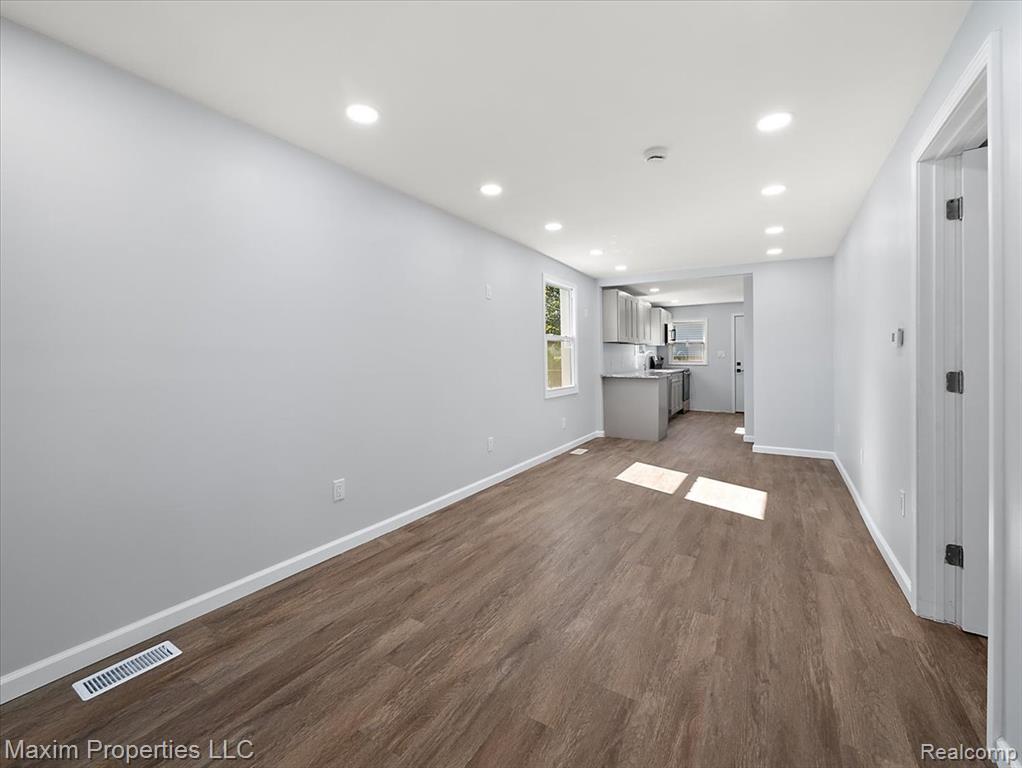 992 Parkwood Avenue, Ypsilanti, MI 48198 — Photo 10
