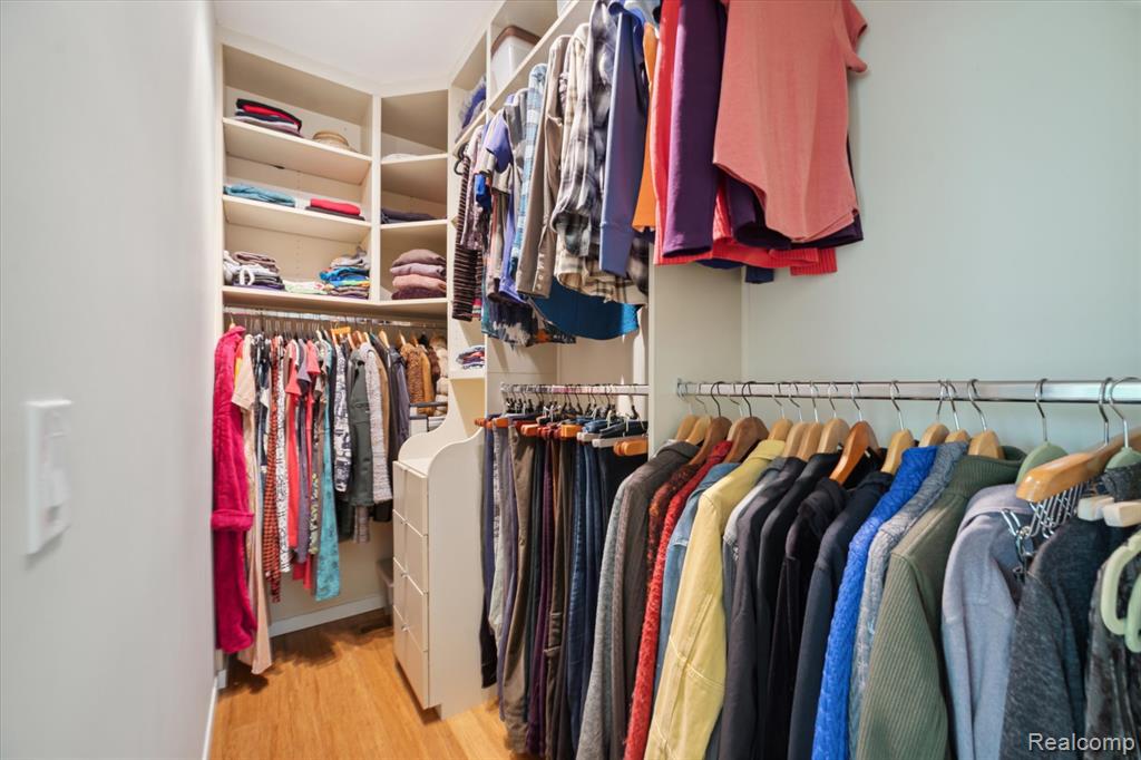 2172 Anns Way, Ann Arbor, MI 48105 — Photo 33
