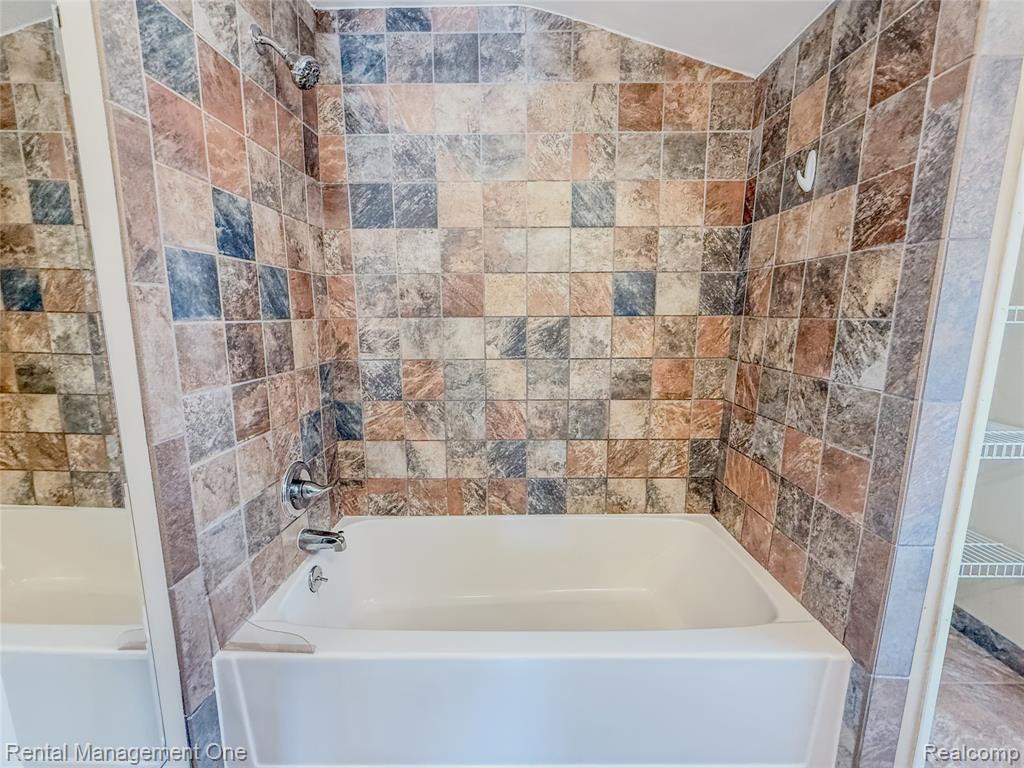 49 Hovey Street, Oxford, MI 48371 — Photo 19