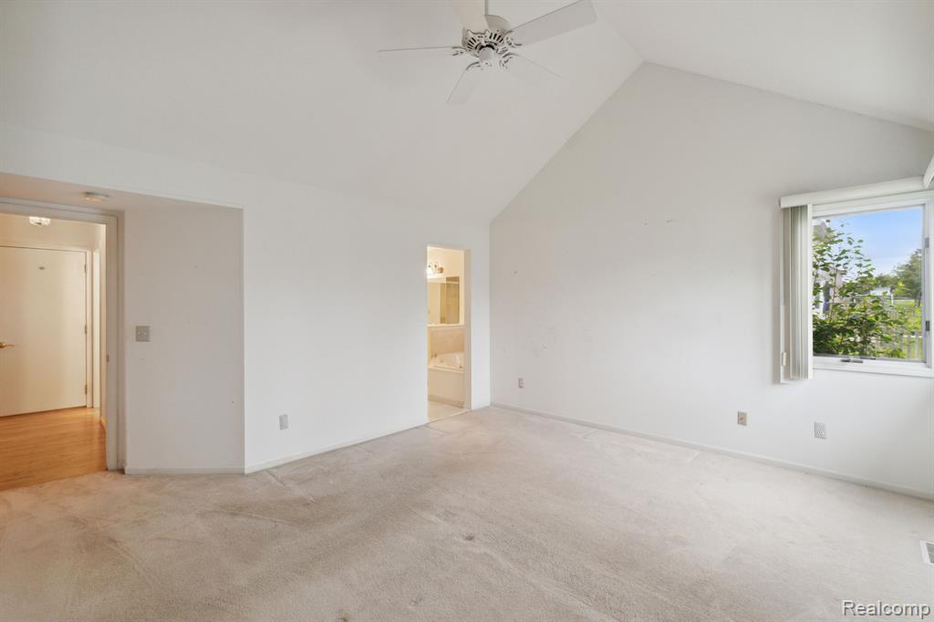 8062 FOX HOLLOW Road, Goodrich Vlg, MI — Photo 19
