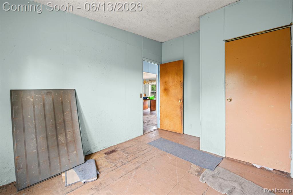 51105 Arkona Road, Belleville, MI 48111 — Photo 19