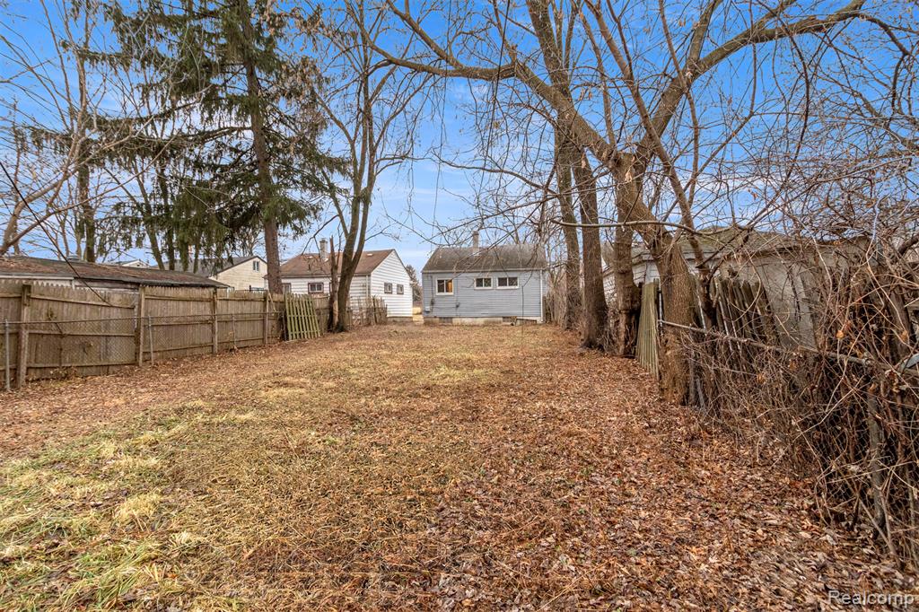 16186 Fenton Street, Detroit, MI 48219 — Photo 23