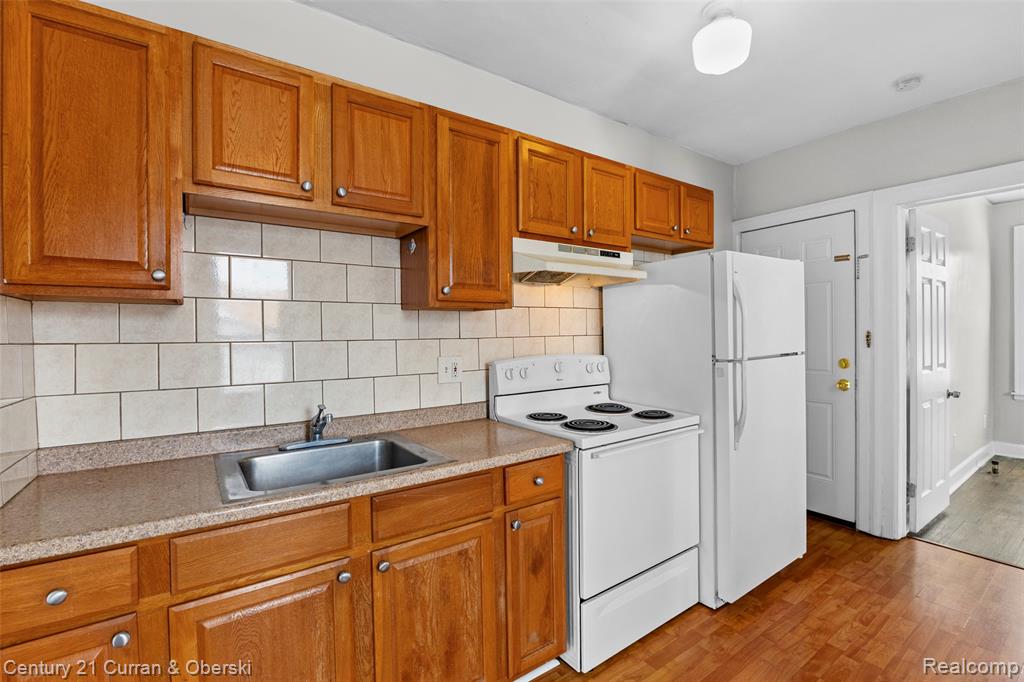 6037 Appoline Street, Dearborn, MI 48126 — Photo 5