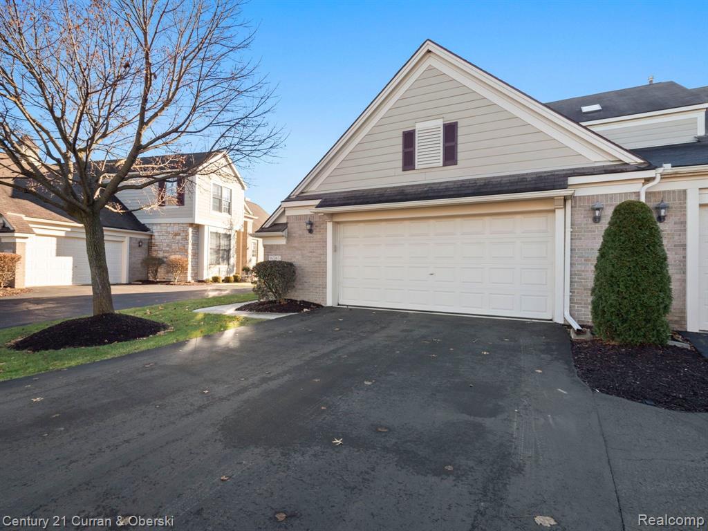 16585 LYONHURST Circle, 115, Northville, MI 48168 — Photo 6