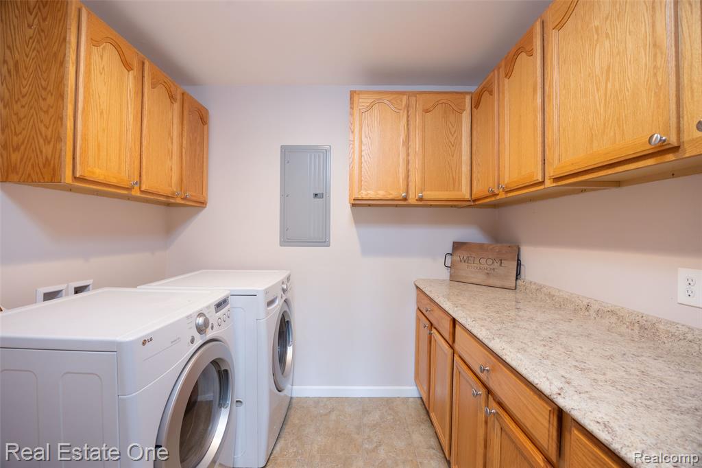 845 Sebek Street, Oxford, MI 48371 — Photo 19