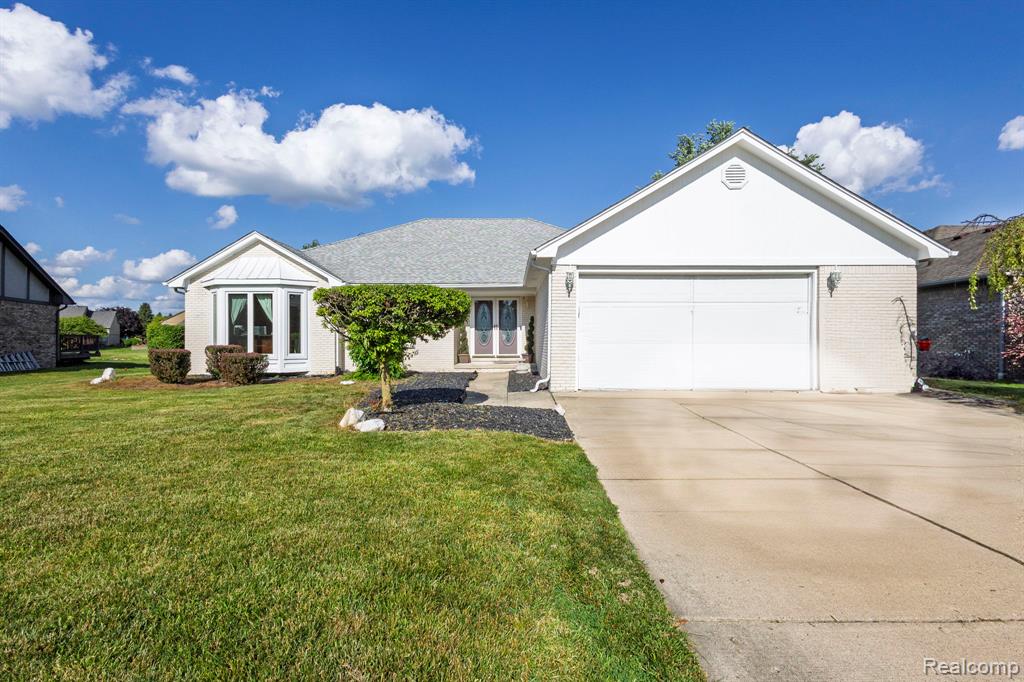 52448 Cedar Mill Drive, Macomb, MI 48042 — Photo 7