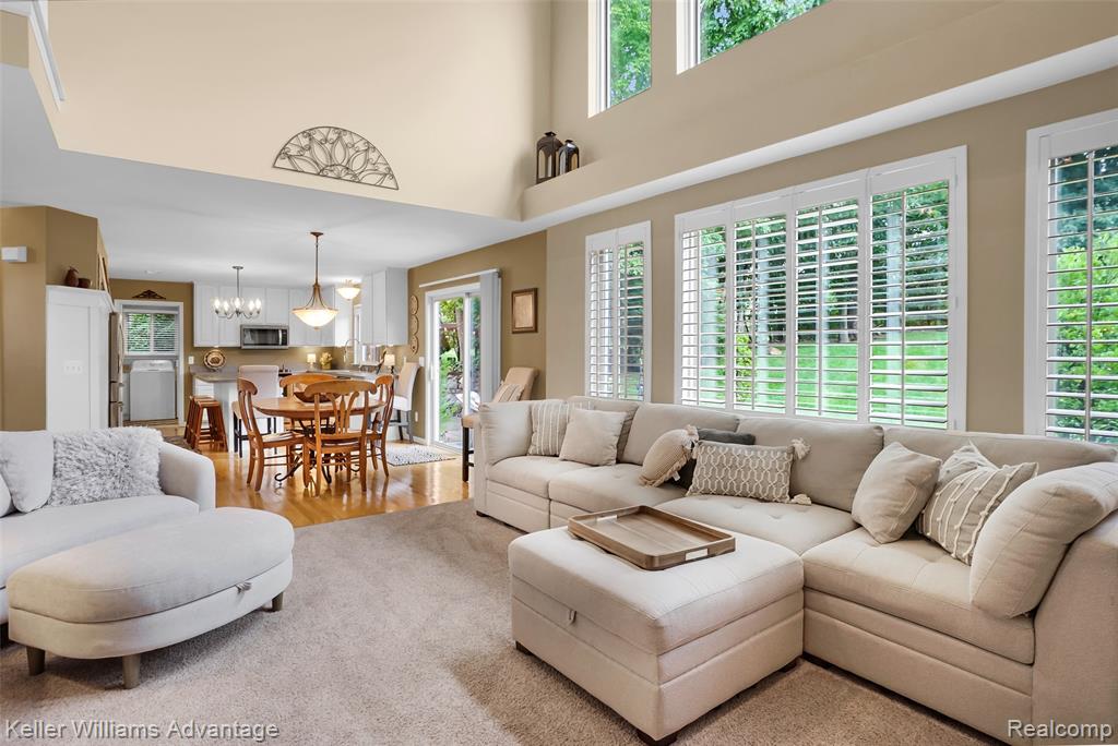 634 Olivia Drive, Milford, MI 48381 — Photo 12