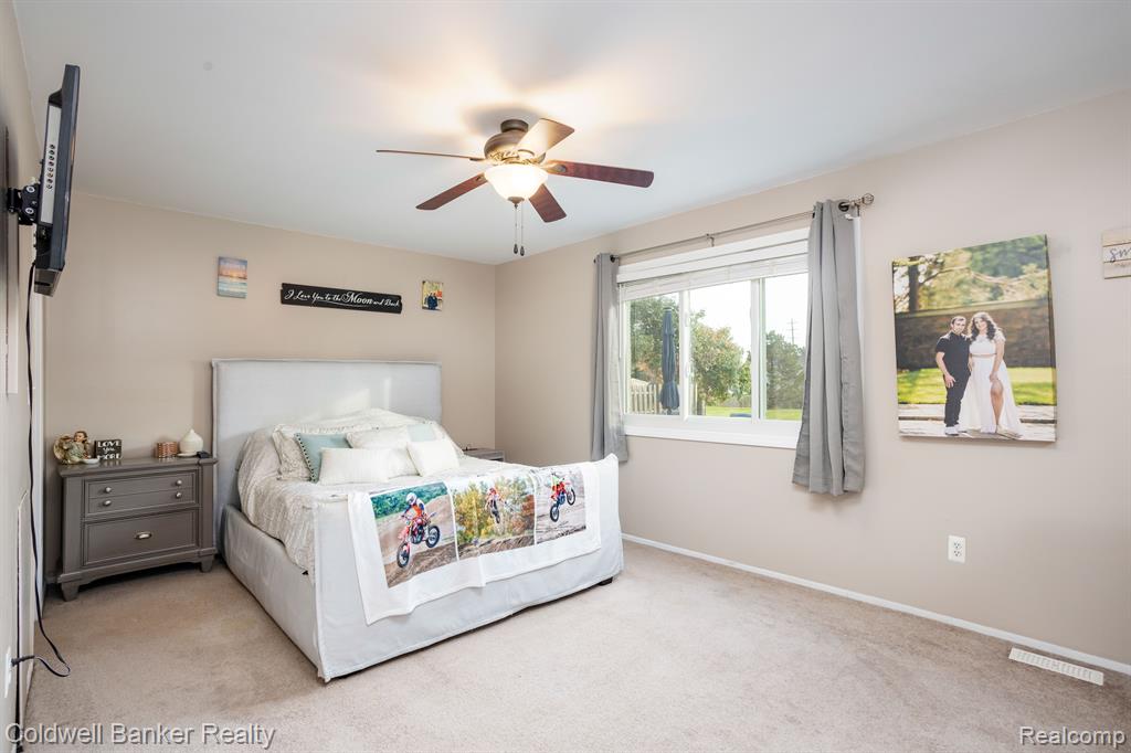 1068 KINGS, Canton, MI 48188 — Photo 20