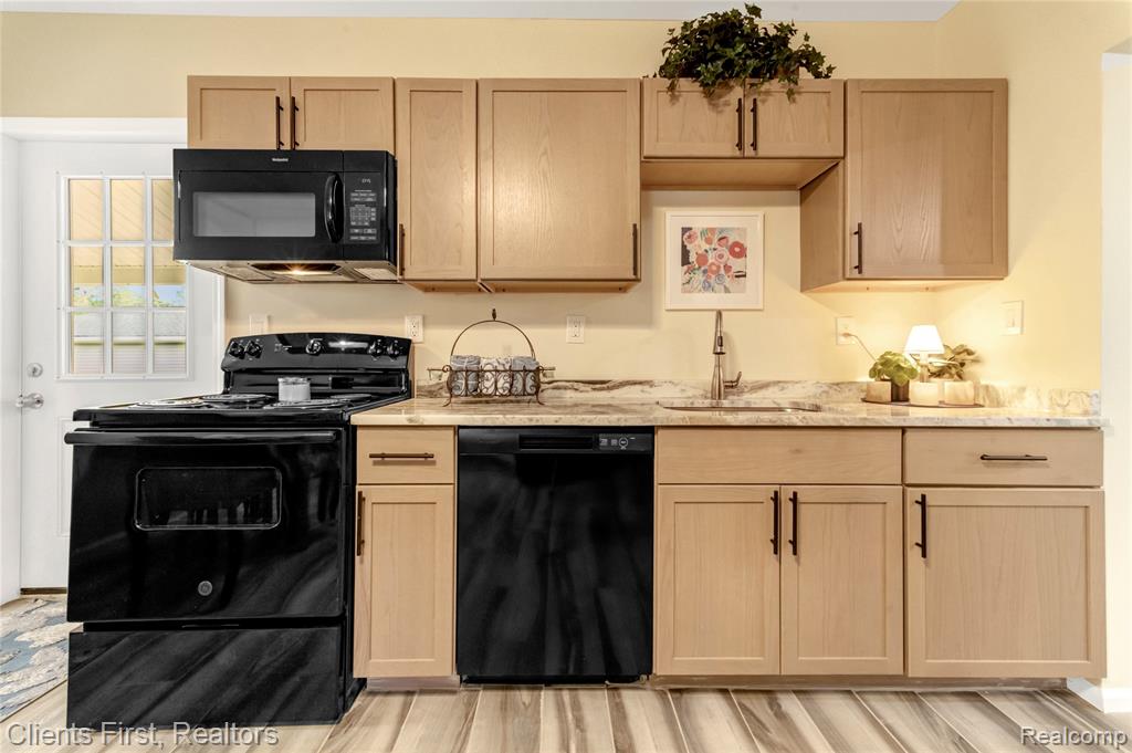 6360 DENTON Road, Belleville, MI 48111 — Photo 11
