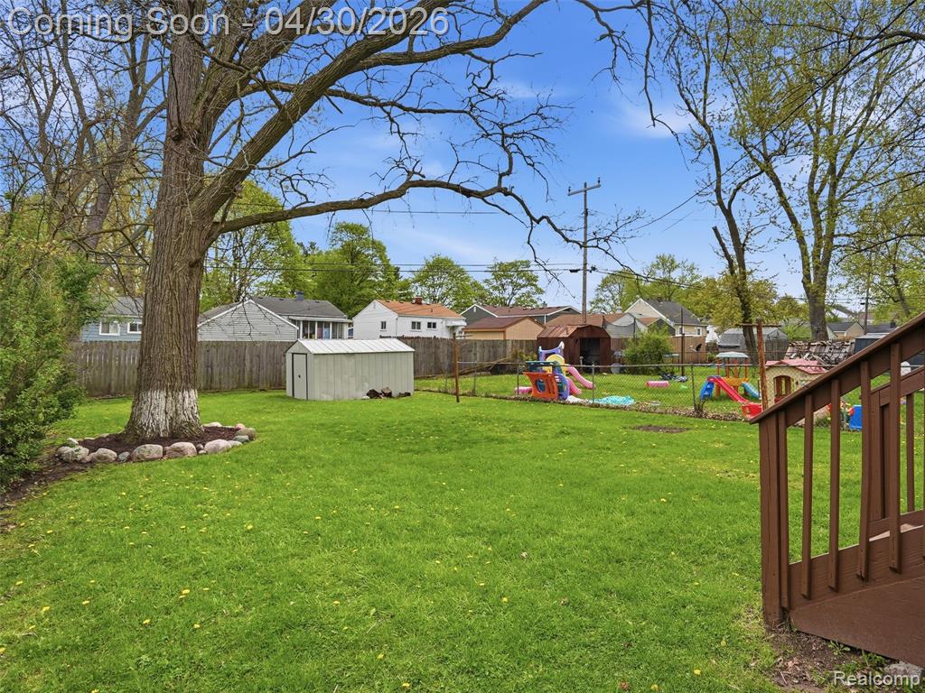 764 E Tennyson Avenue, Pontiac, MI 48340 — Photo 12