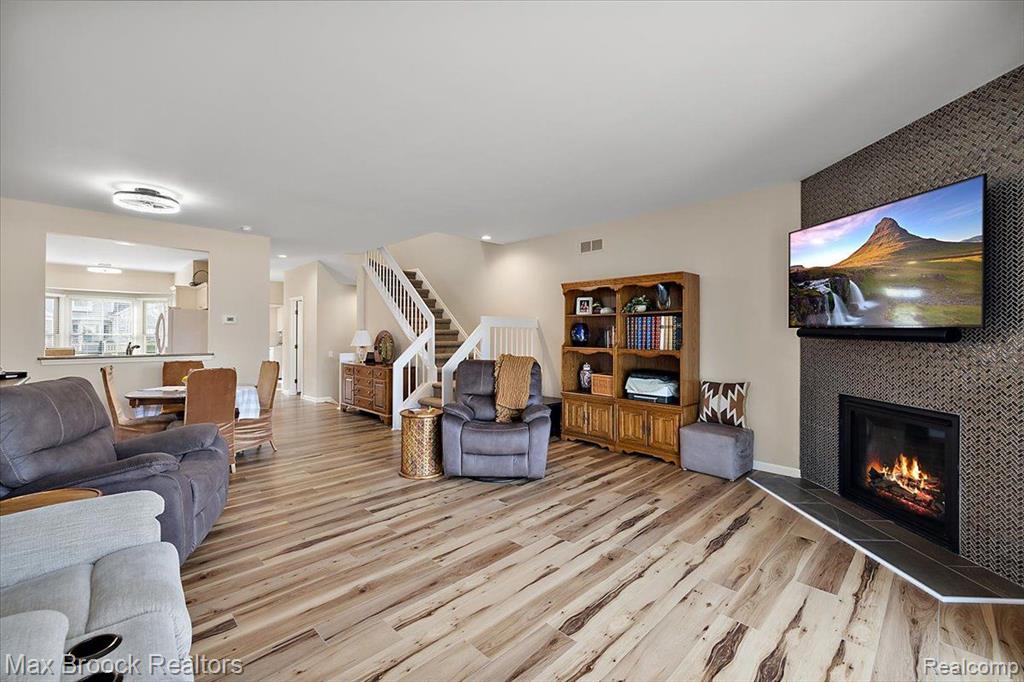 671 BROCKMOOR Lane, Bloomfield Hills, MI 48304 — Photo 10