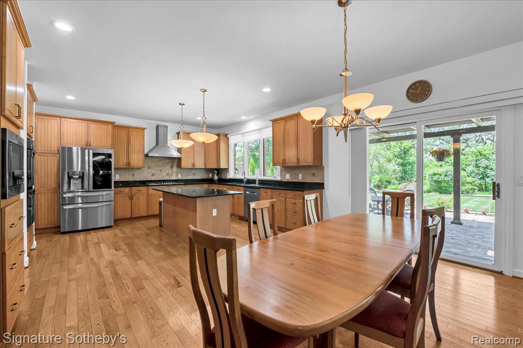 6925 Elm Park Drive, Troy, MI 48098 — Photo 10