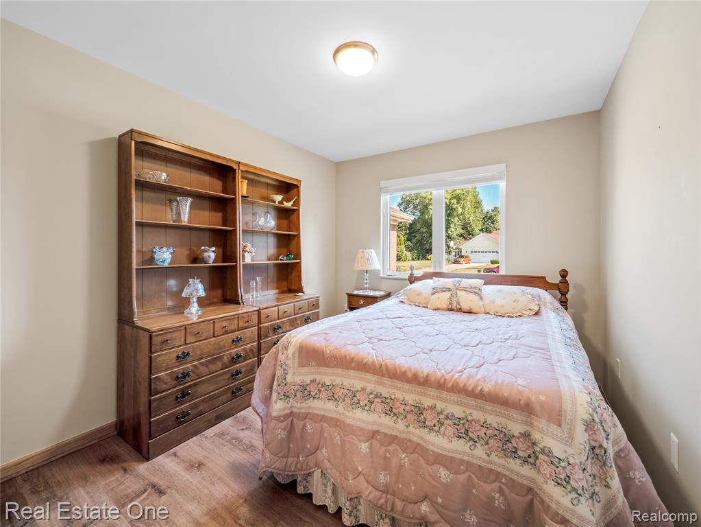 636 Vincent Street, Pinckney, MI 48169 — Photo 18