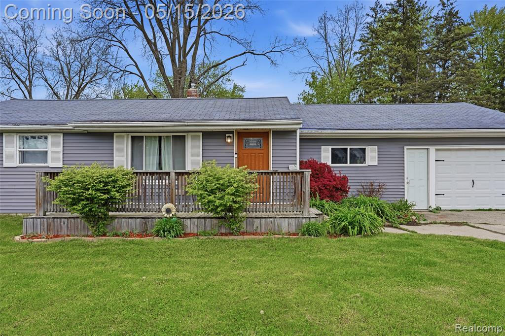 6141 Sandy Lane N, Burton, MI 48519 — Photo 4