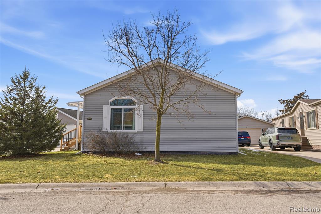 11050 Willowgreen Court, South Lyon, MI 48178 — Photo 26